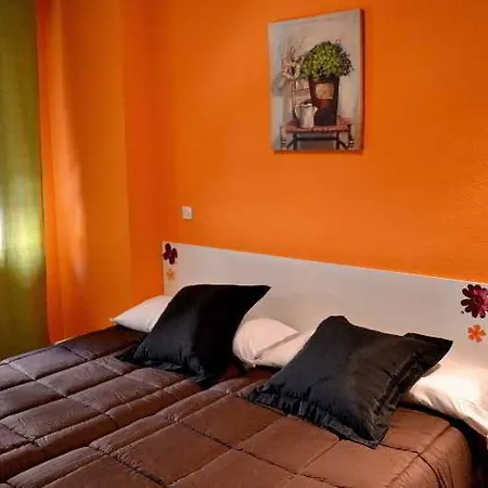 Arjori Guest house *